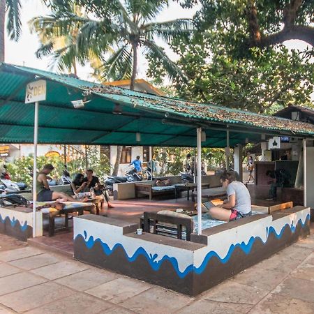 Backpacker Panda Goa Hostel Calangute Exterior photo