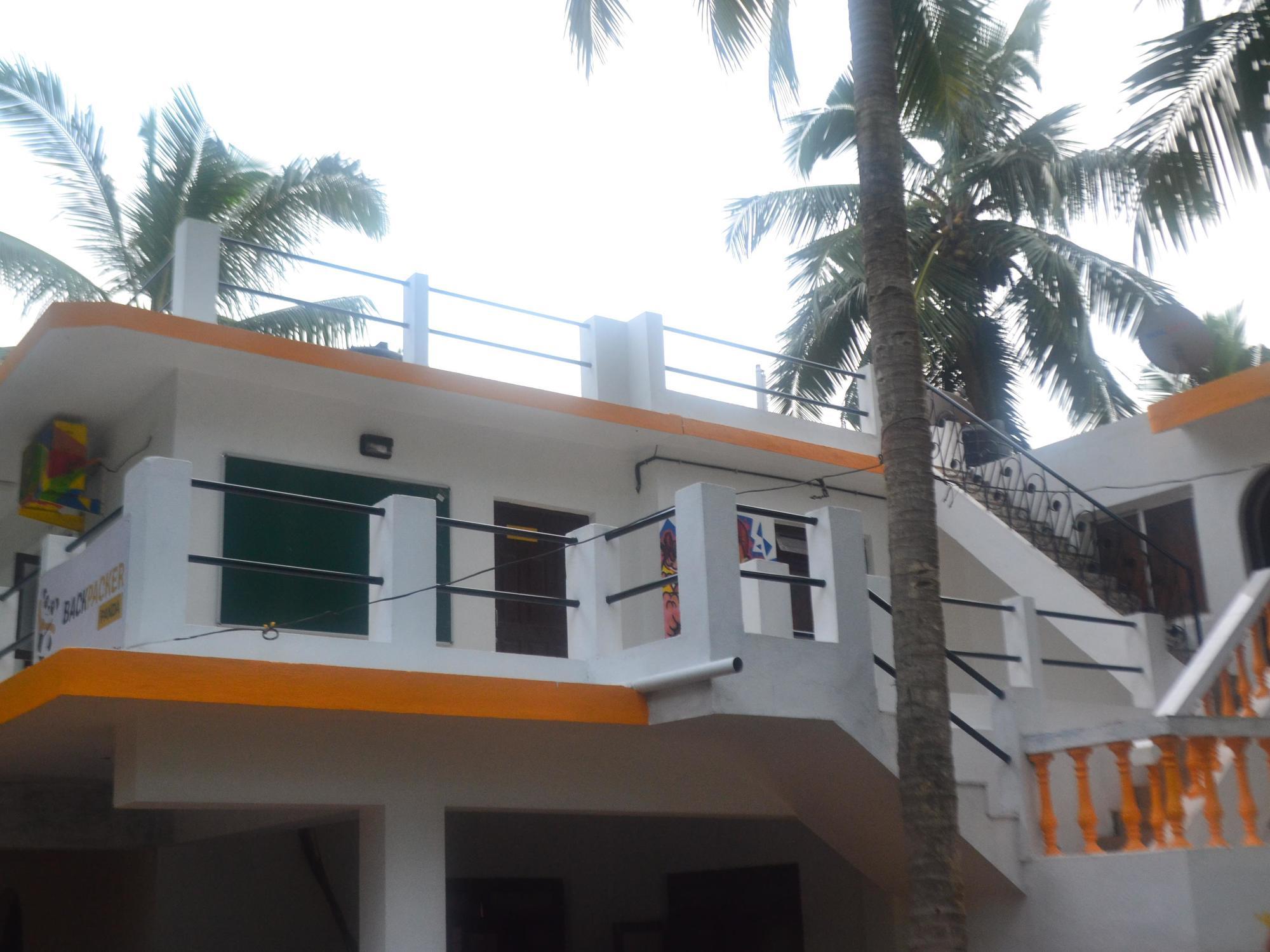 Backpacker Panda Goa Hostel Calangute Exterior photo