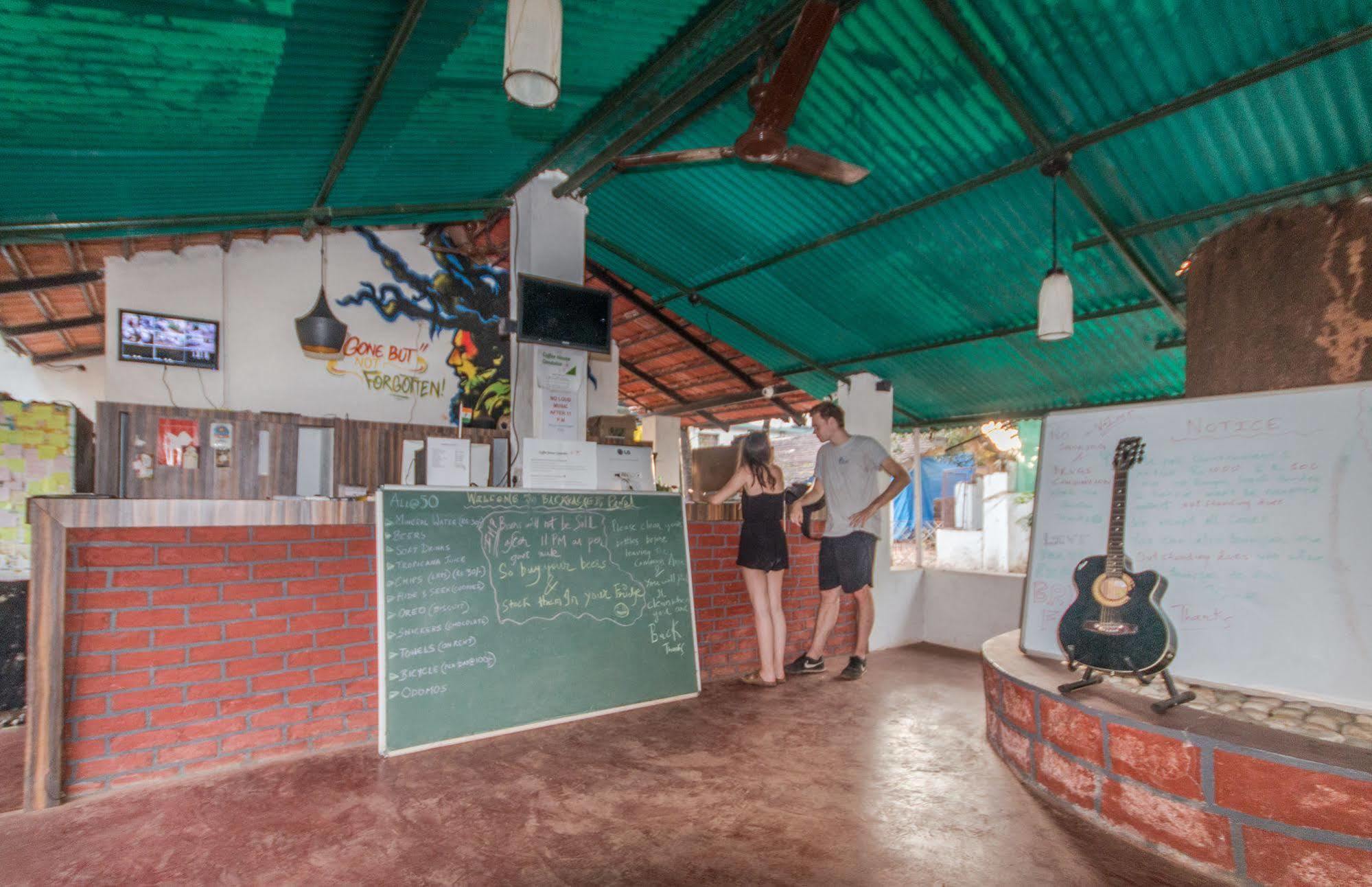 Backpacker Panda Goa Hostel Calangute Exterior photo